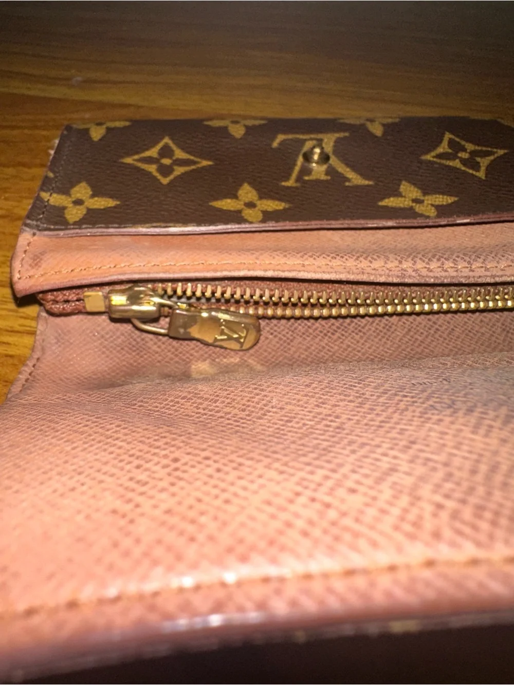 Authentic Luis Vuitton Brown Monogram Bifold Wallet